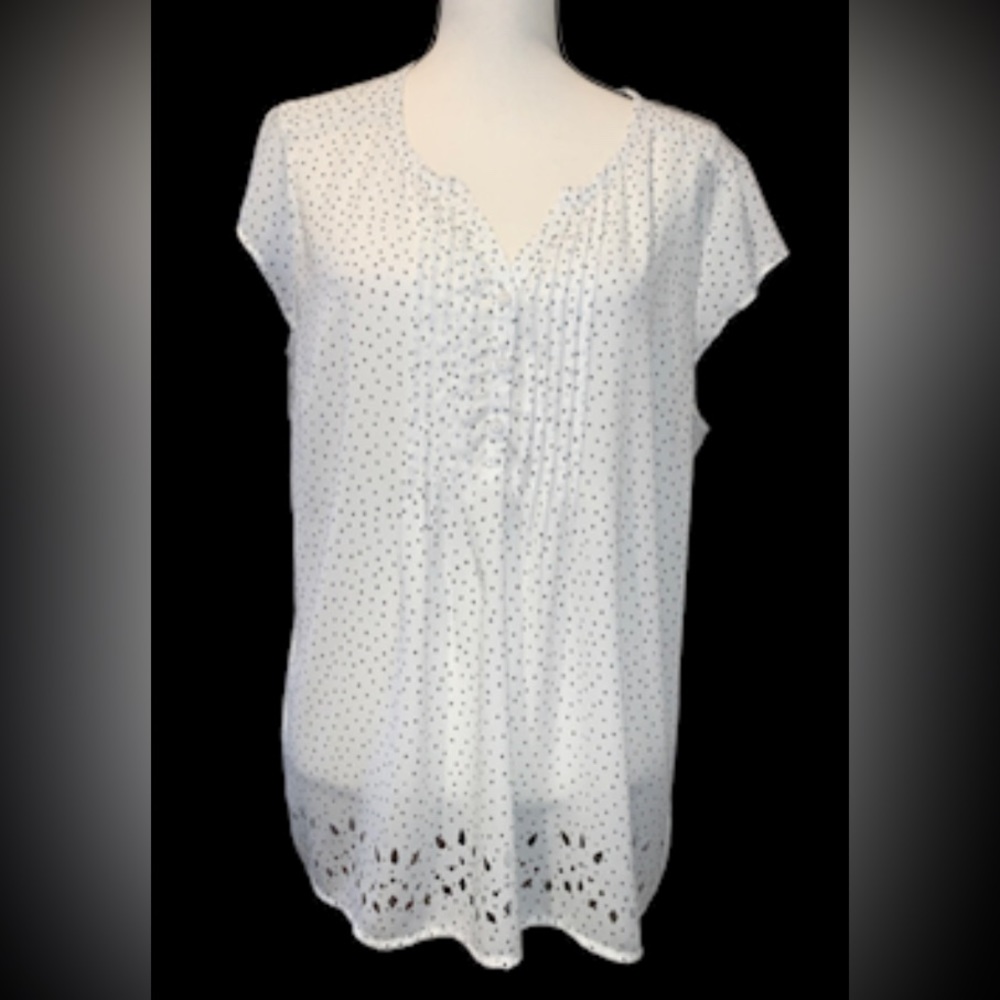 41 HAWTHORN black dot cutout edge blouse women’s size XL